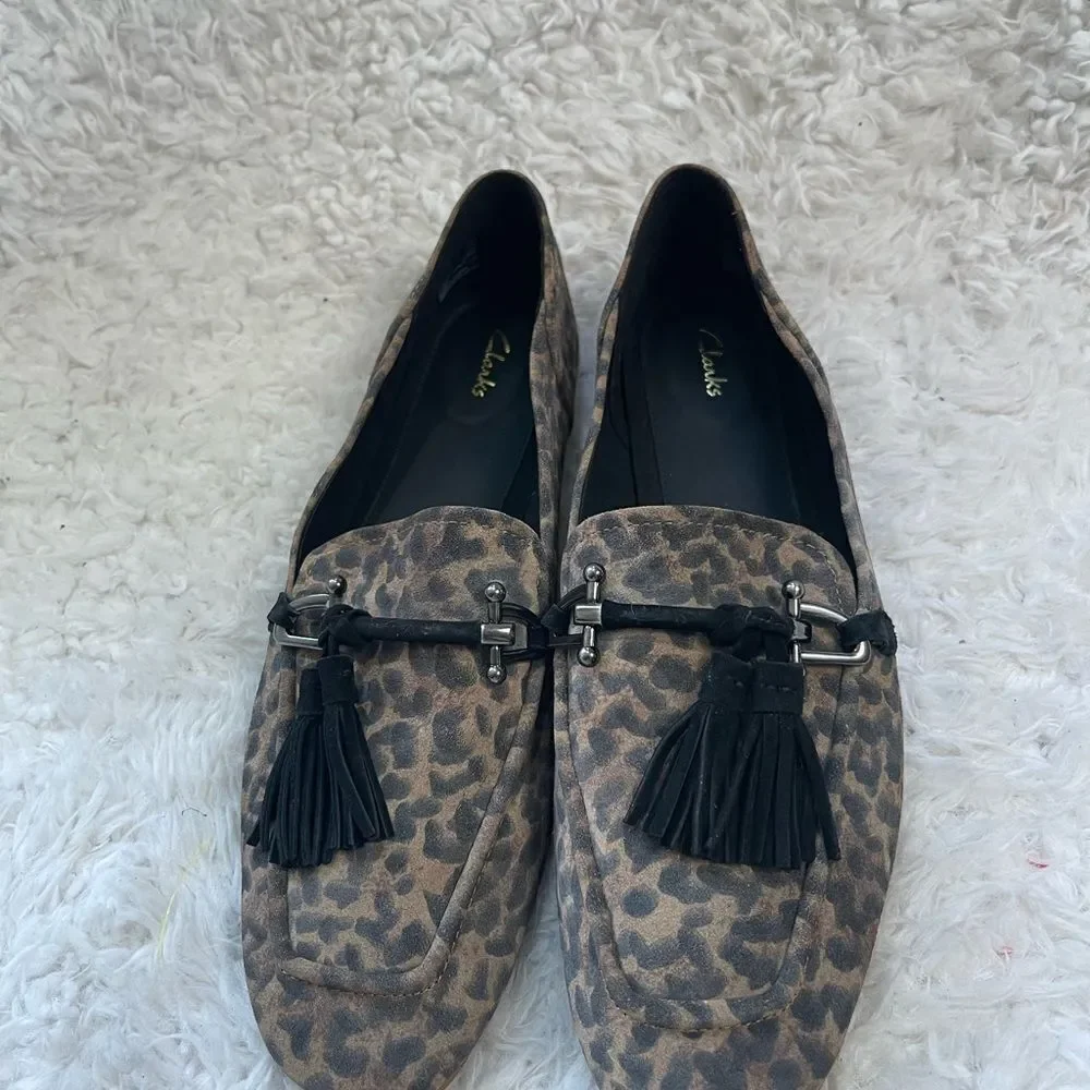 Clarks leather suede